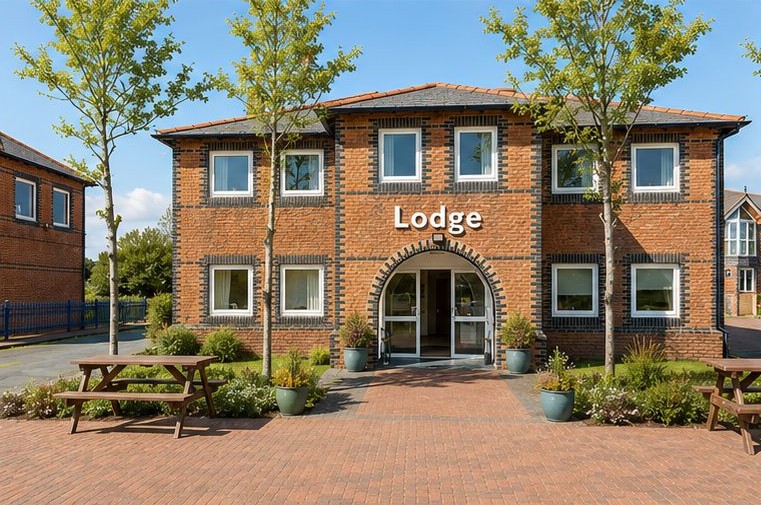 The Lodge · Hotel Cymyran