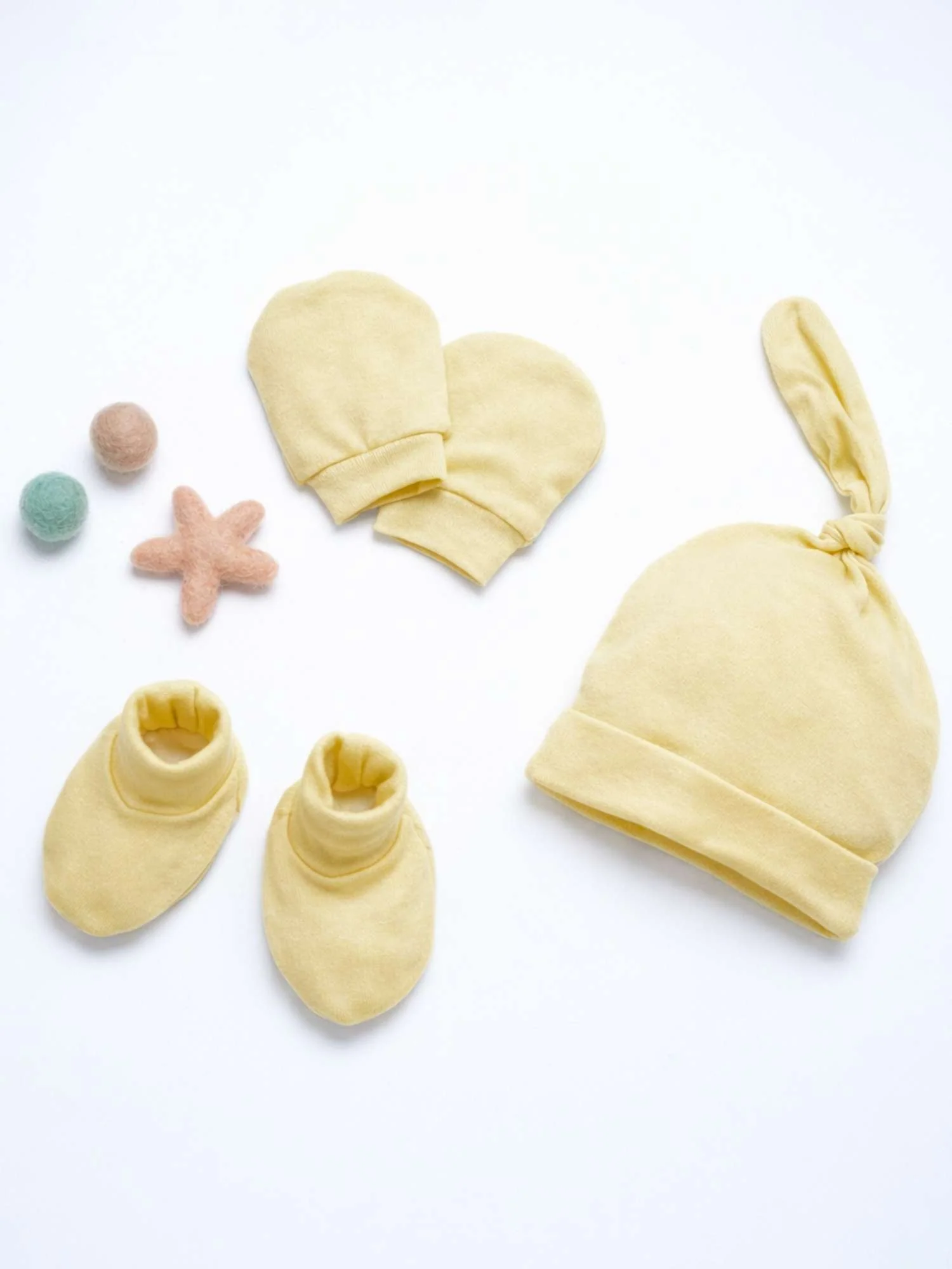 Cap, Mittens & Socks — Bamboo cotton · hypoallergenic — Pannolino WhatsApp catalogue