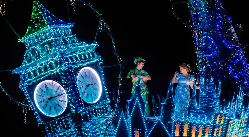 Desfile nocturno de luces en Magic Kingdom · Walt Disney World