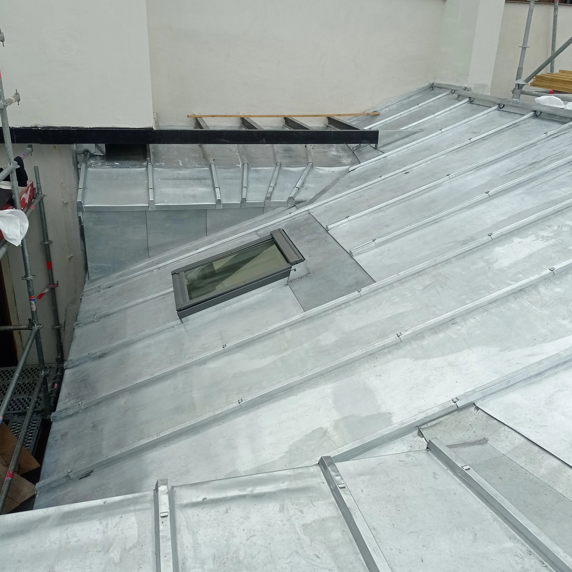 Couverture métallique — Terrasse à tasseaux — 2024