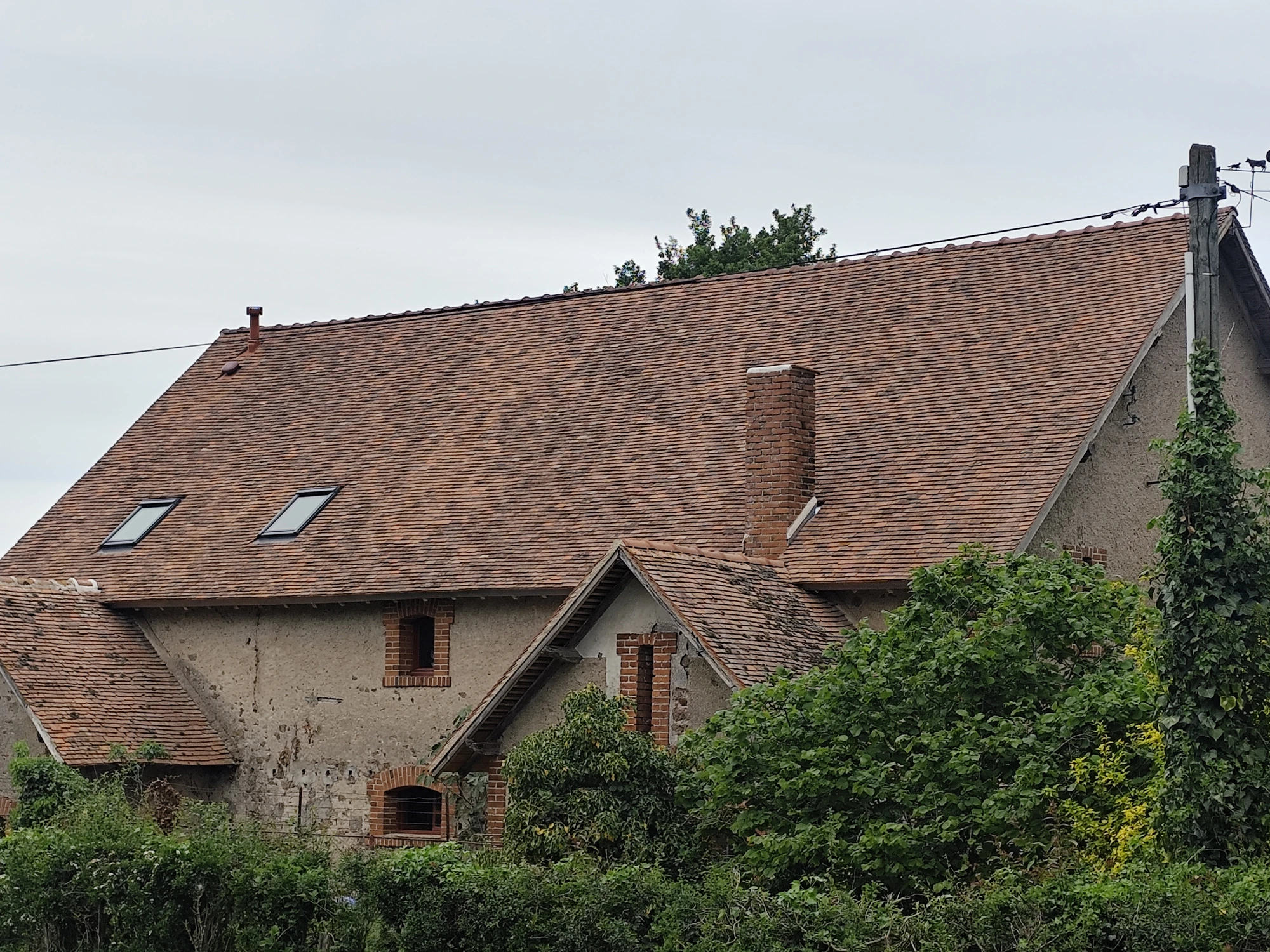 Couverture en tuiles — Tuile plate — corps de ferme — 2026